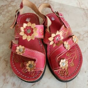 Mexican pink leather girls sandals ring toe